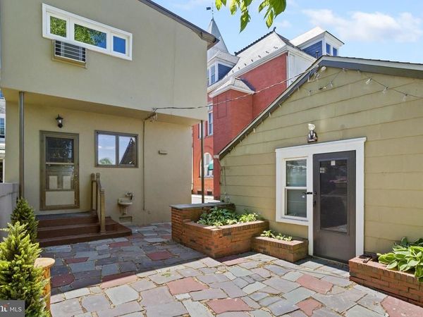 15 CROSSWICKS STREET, REAR UNIT, BORDENTOWN, NJ 08505