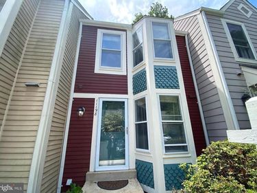 11198 SILENTWOOD LANE, RESTON, VA 20191