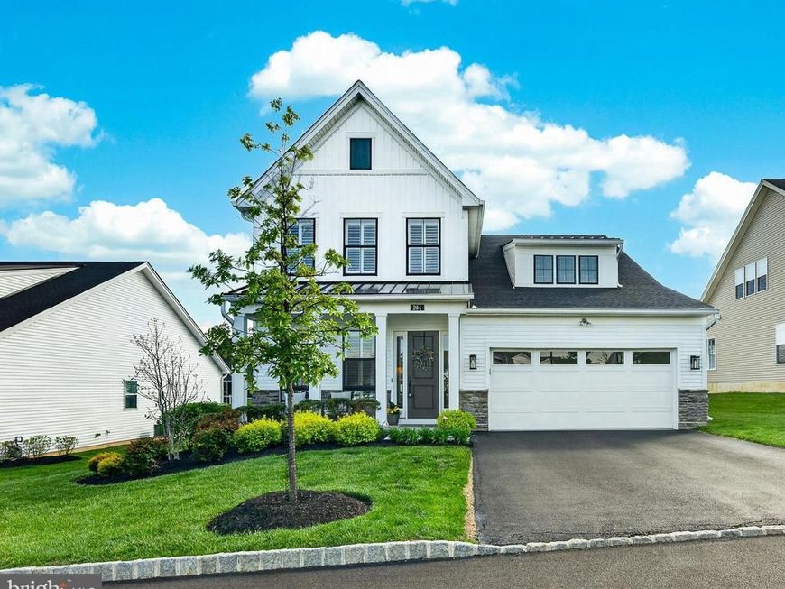 204 Equestrian Way, Downingtown, PA 19335 Main Photo