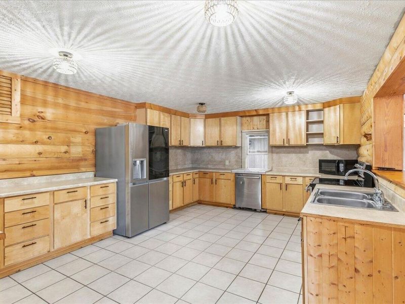 380 S Main Street , De Graff, OH 43318 Photo 16