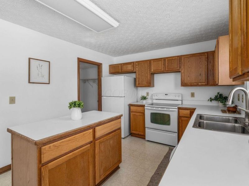 8450 Munitions Court, Galloway, OH 43119 Photo 21