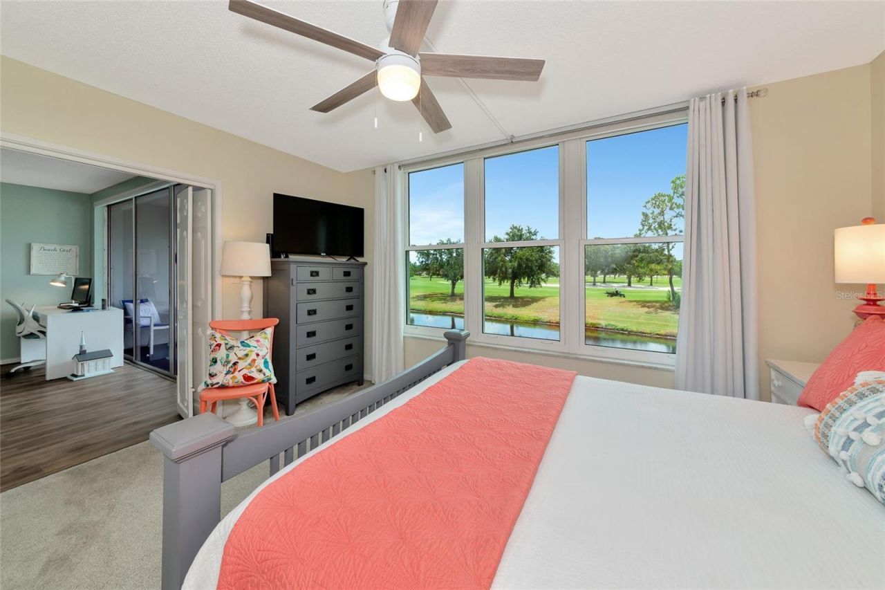 7461 W Country Club Drive N, Unit 203, Sarasota, FL 34243 Photo