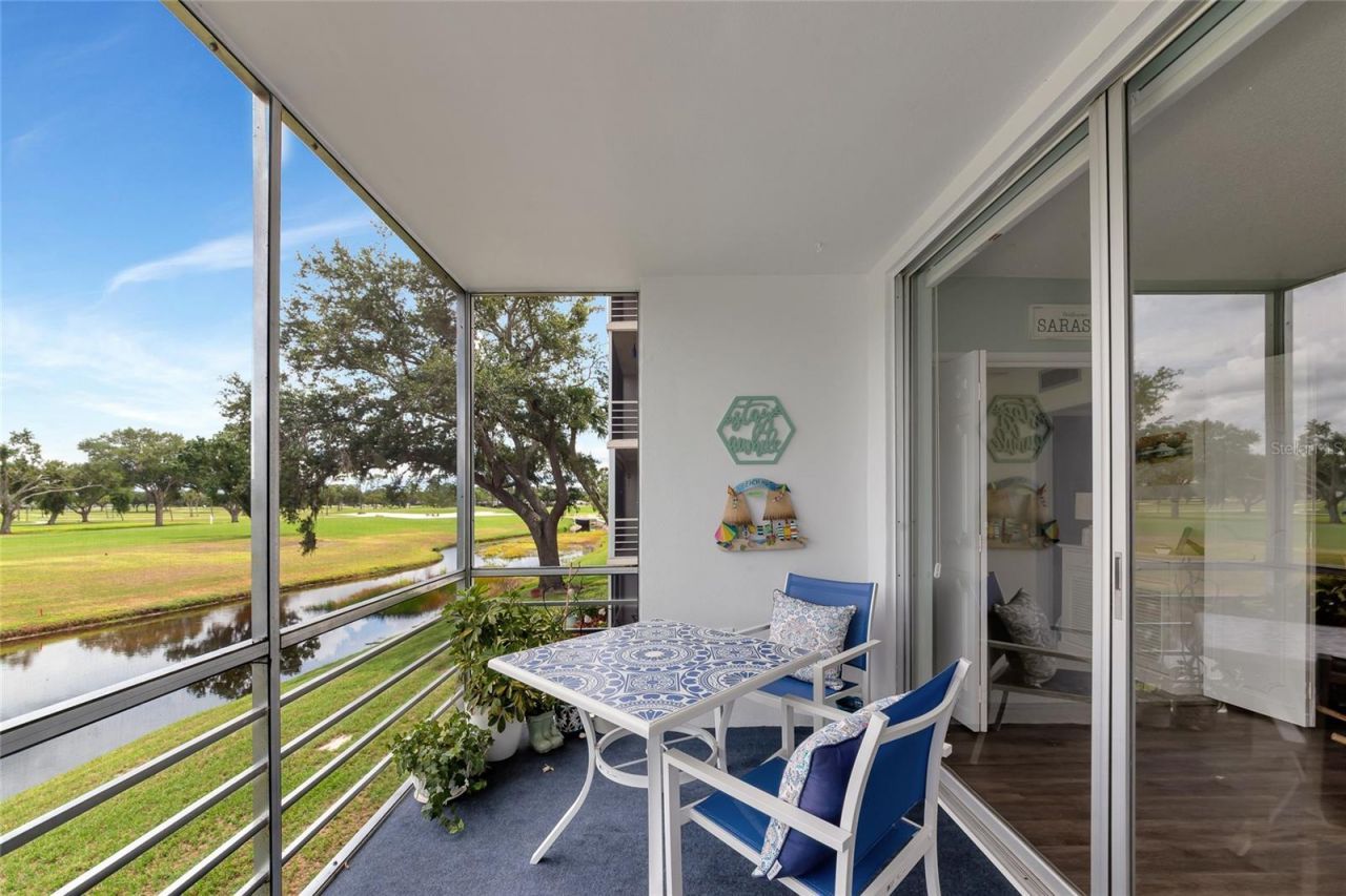 7461 W Country Club Drive N, Unit 203, Sarasota, FL 34243 Photo