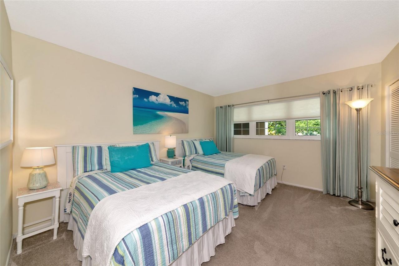 7461 W Country Club Drive N, Unit 203, Sarasota, FL 34243 Photo