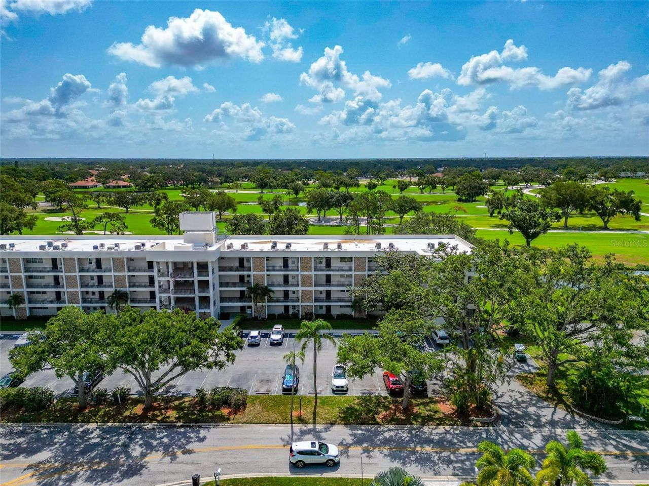 7461 W Country Club Drive N, Unit 203, Sarasota, FL 34243 Photo
