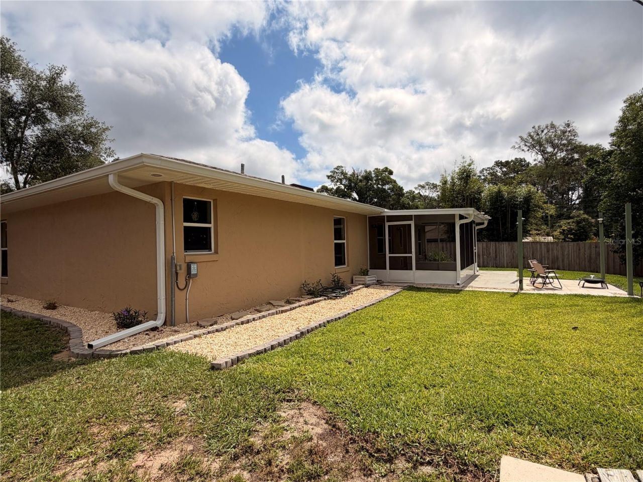 521 Hiawatha Avenue , Inverness, FL 34452 Photo
