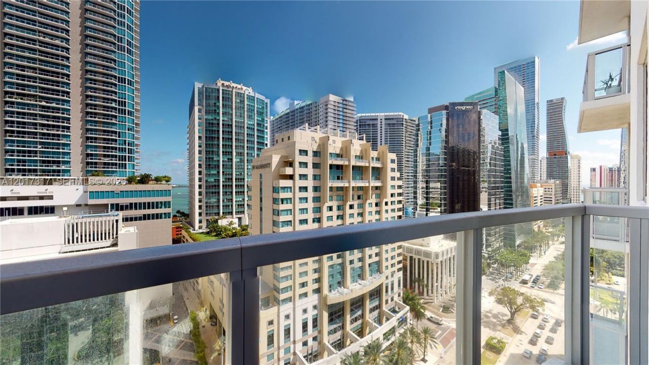 1060 Brickell Ave , Unit 1805, Miami, FL 33131 Photo