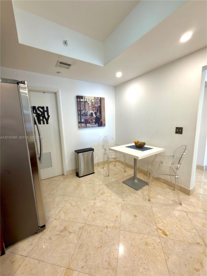 3330 NE 190th St , Unit 1610, Aventura, FL 33180 Photo