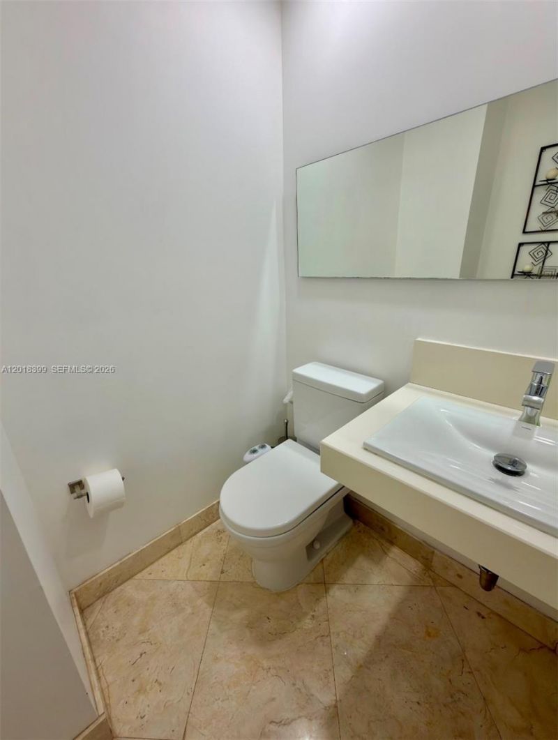 3330 NE 190th St , Unit 1610, Aventura, FL 33180 Photo