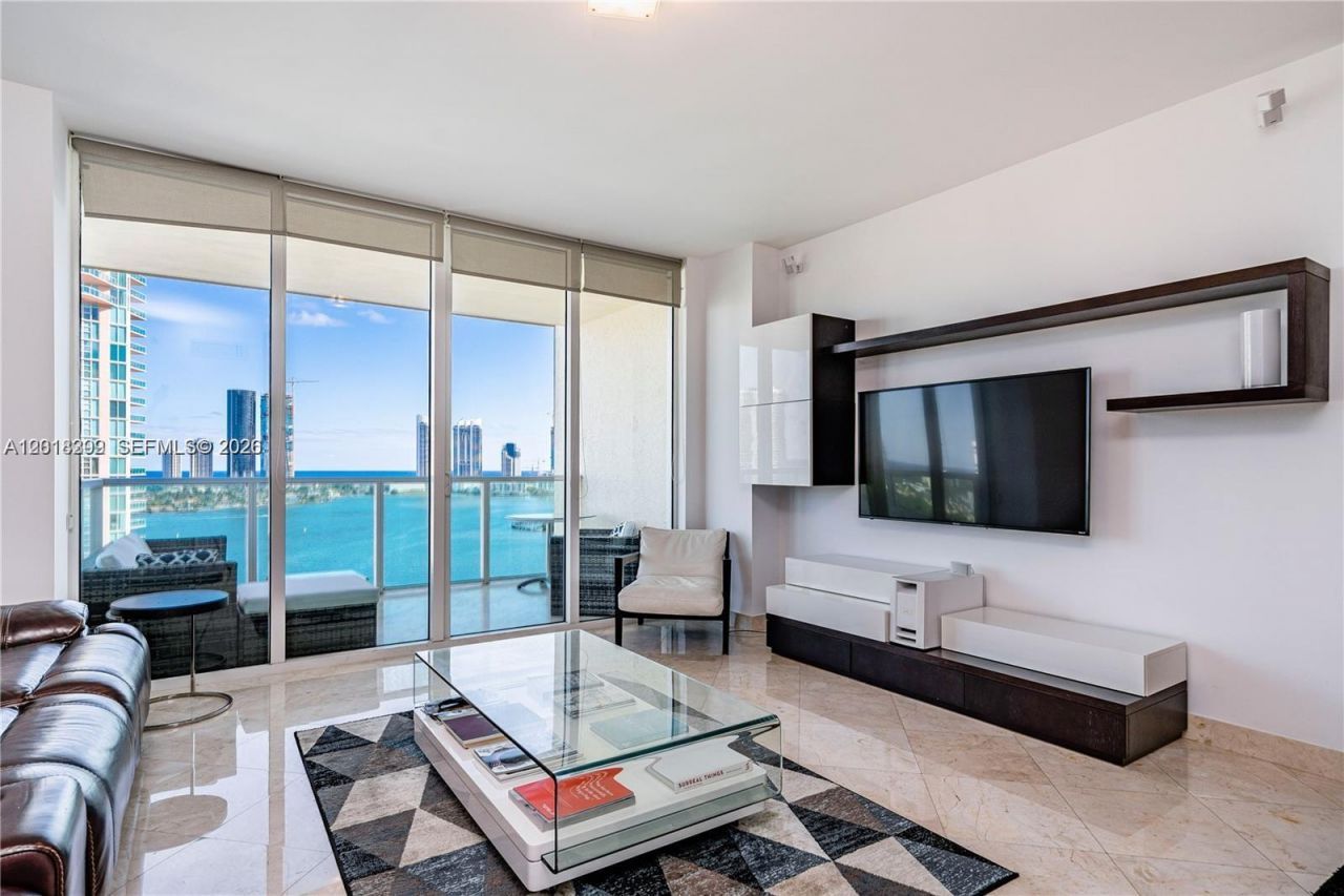 3330 NE 190th St , Unit 1610, Aventura, FL 33180 Photo