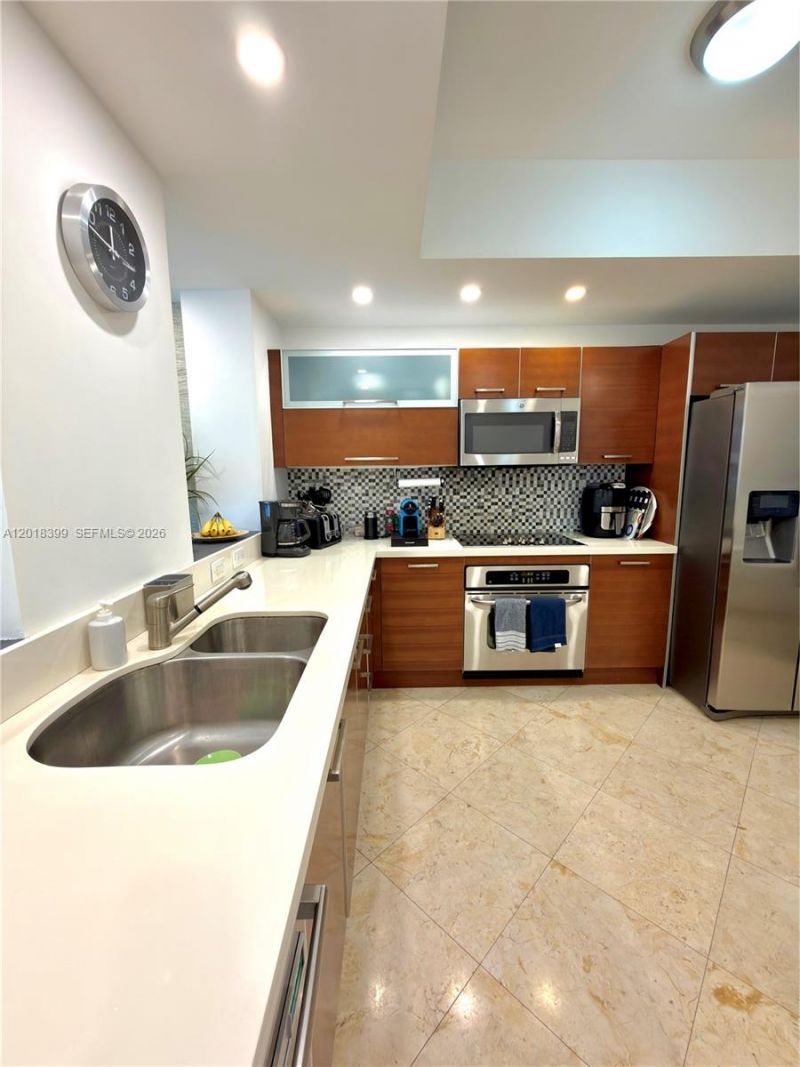 3330 NE 190th St , Unit 1610, Aventura, FL 33180 Photo