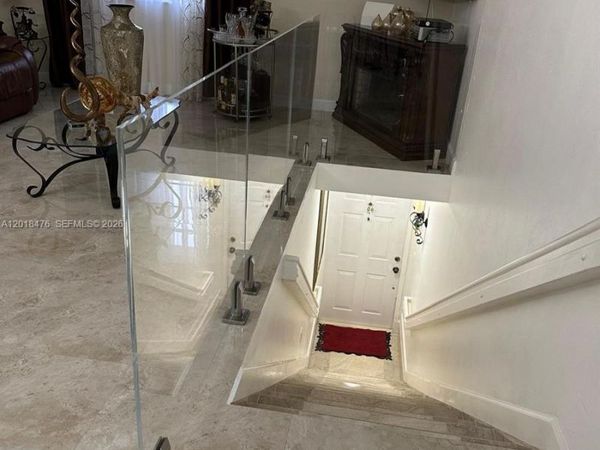2485 W 76th St , Unit 201, Hialeah, FL 33016