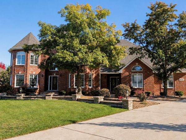 8110 W Basswood Road , Orland Park, IL 60462