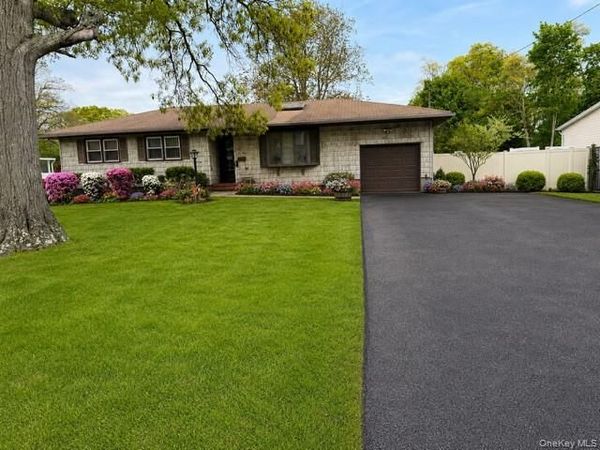 44 47th Street , Islip, NY 11751