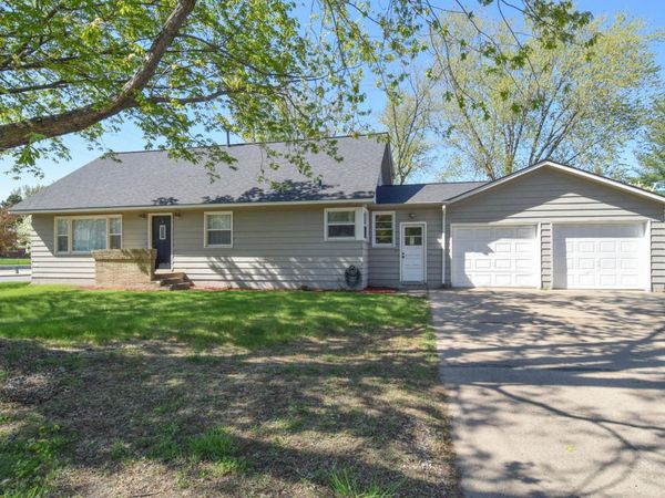 223 Heritage Boulevard NW, Isanti, MN 55040