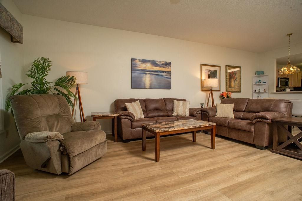 1221 Tidewater Dr. Photo 12