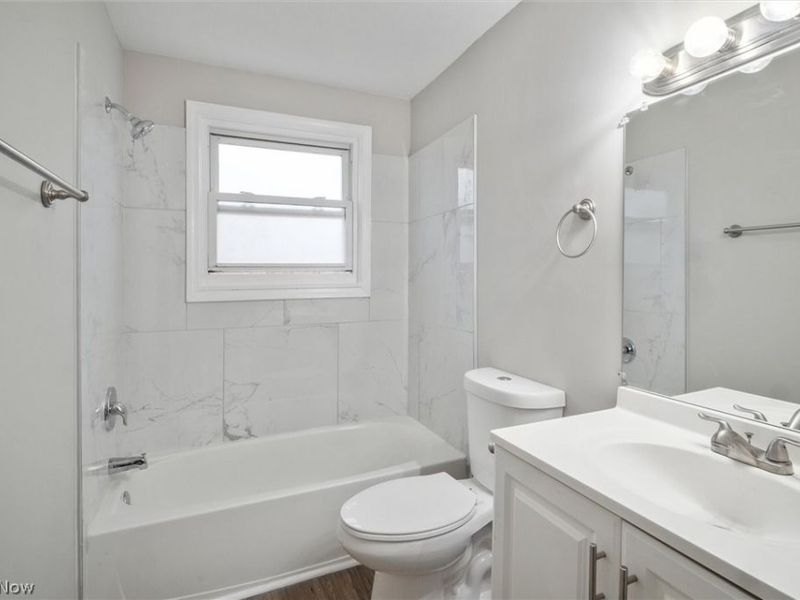 6699 Deer Court, Bedford Heights, OH 44146 Photo 13
