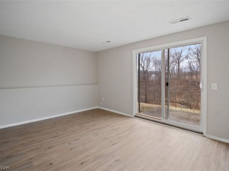 6699 Deer Court, Bedford Heights, OH 44146 Photo 18