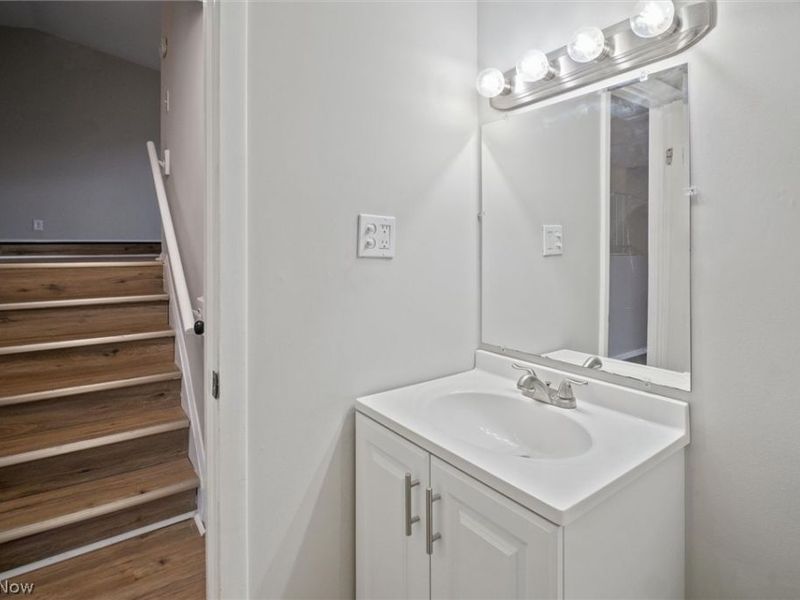6699 Deer Court, Bedford Heights, OH 44146 Photo 20