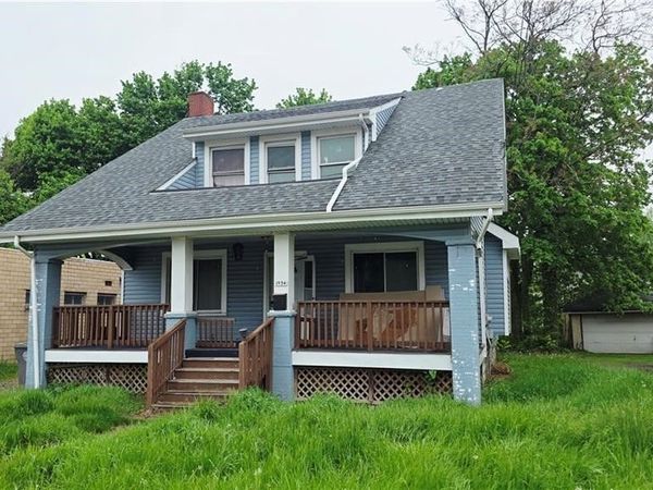 1934 E Midlothian Boulevard , Youngstown, OH 44502