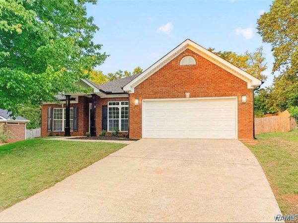 206 Bridgeway Cir Circle, Madison, AL 35758