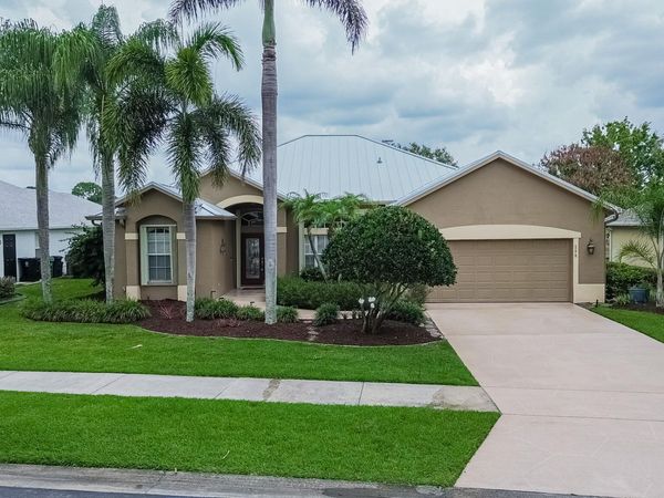 208 SW Whitewood Drive, Port St. Lucie, FL 34953