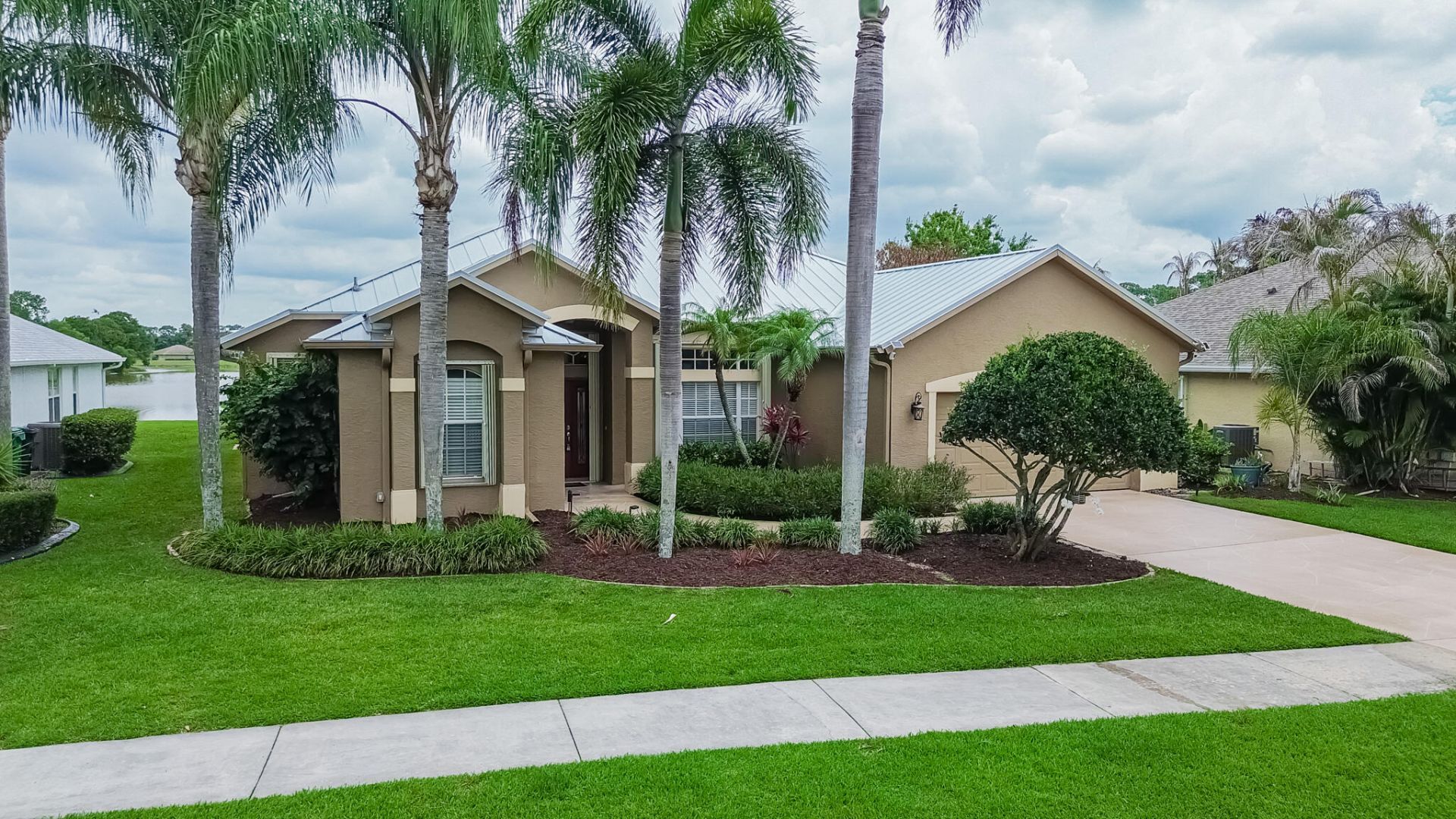 208 SW Whitewood Drive, Port Saint Lucie, FL 34953 Photo