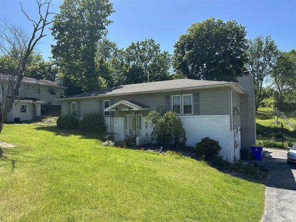 609 Clark Circle, Bowling Green, KY 42103