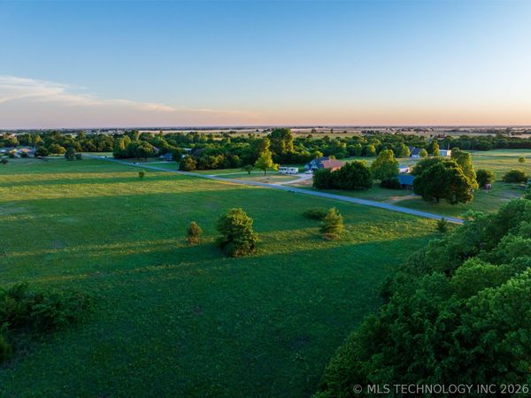 1 W County Road, Tuttle, OK 73089