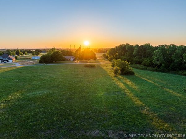 1 W County Road, Tuttle, OK 73089
