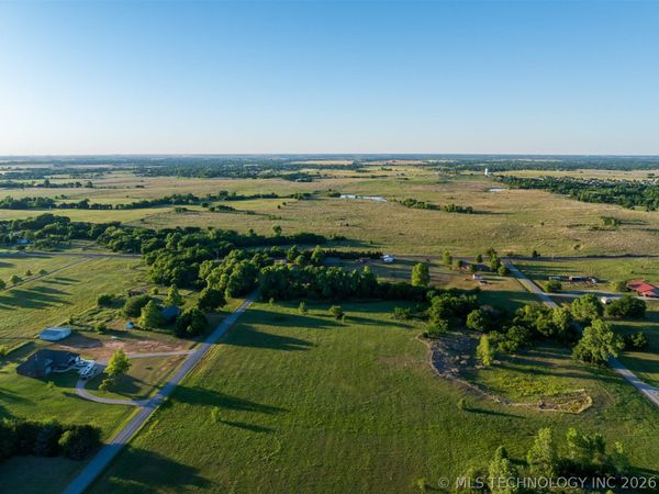 1 W County Road , Tuttle, OK 73089