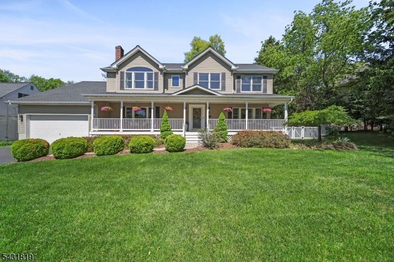 66 Linwood Ave, Midland Park, NJ 07432 Main Photo