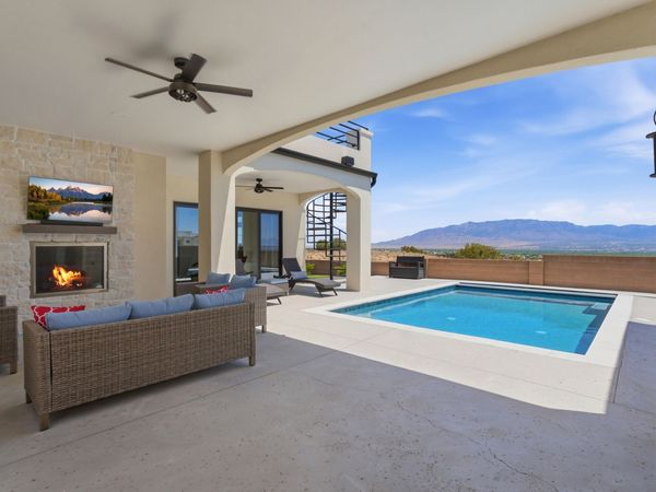 5505 Valiente Road NW, Albuquerque, NM 87120