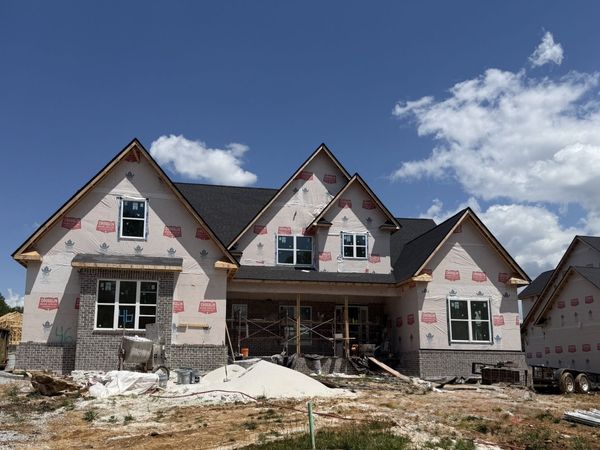2712 Canton Dr, Murfreesboro, TN 37129