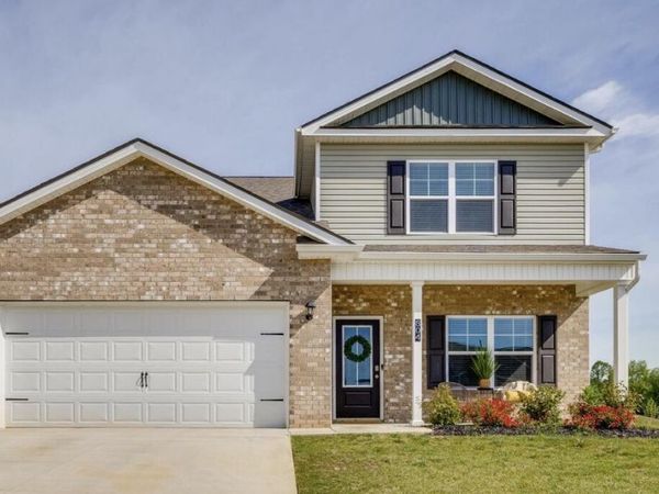 804 Pinhoti Street, Johnson City, TN 37604