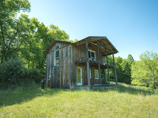 4892 Limestone Valley Road, Duffield, VA 24244
