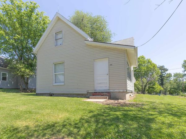416 S State Street, Chandler, IN 47610