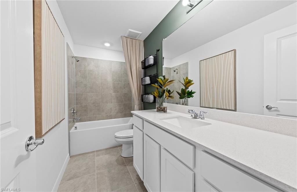 605 Oasis Lake Pl , Lehigh Acres, FL 33974 Photo