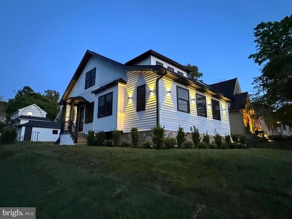 222 RUNNYMEDE AVENUE, JENKINTOWN, PA 19046