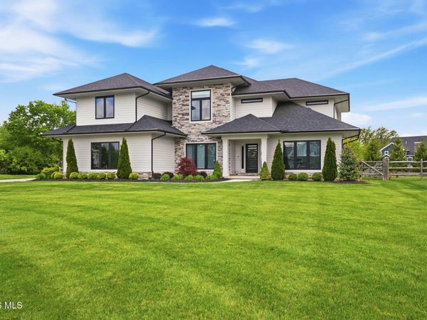 4225 Thornbury Court , Perrysburg, OH 43551