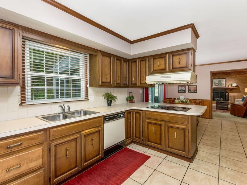 661 Swansea Road , Newark, OH 43055 Photo 12