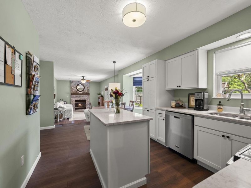 328 Meadows Boulevard, Pickerington, OH 43147 Photo 10