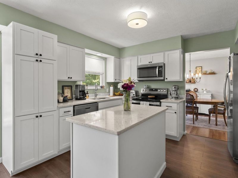 328 Meadows Boulevard, Pickerington, OH 43147 Photo 11