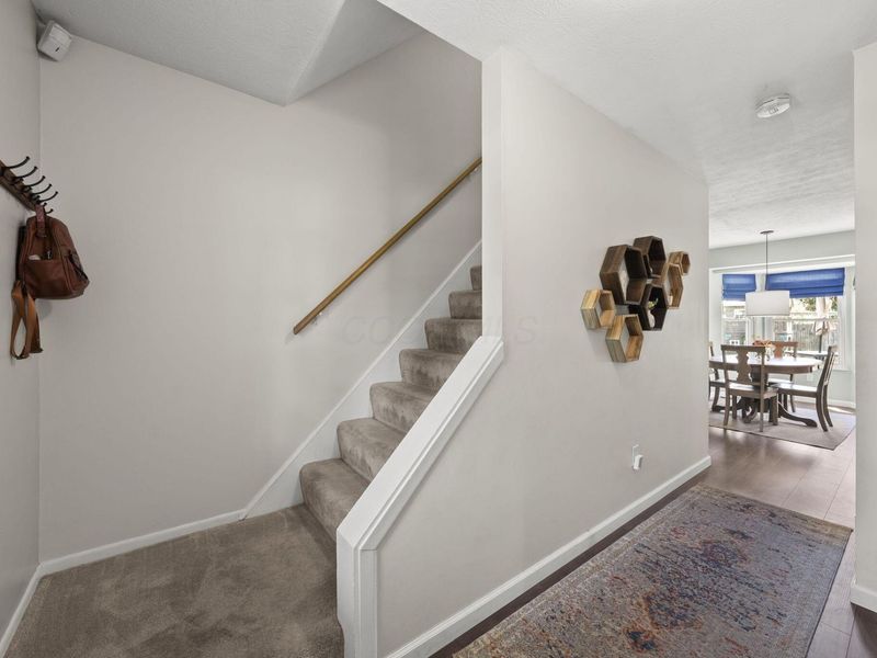 328 Meadows Boulevard, Pickerington, OH 43147 Photo 4