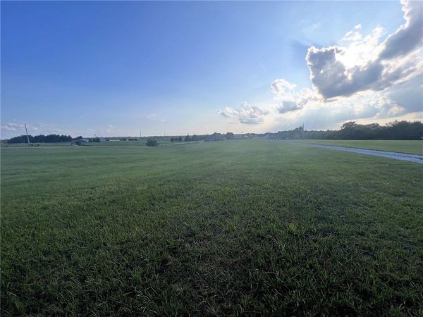 1440 Ardemagni Road , Tontitown, AR 72762