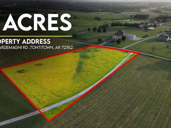 1440 Ardemagni Road, Tontitown, AR 72762