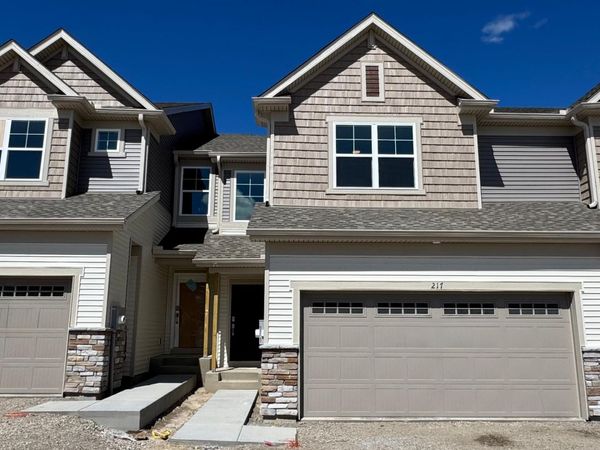 217 Huntington Drive, Waconia, MN 55387