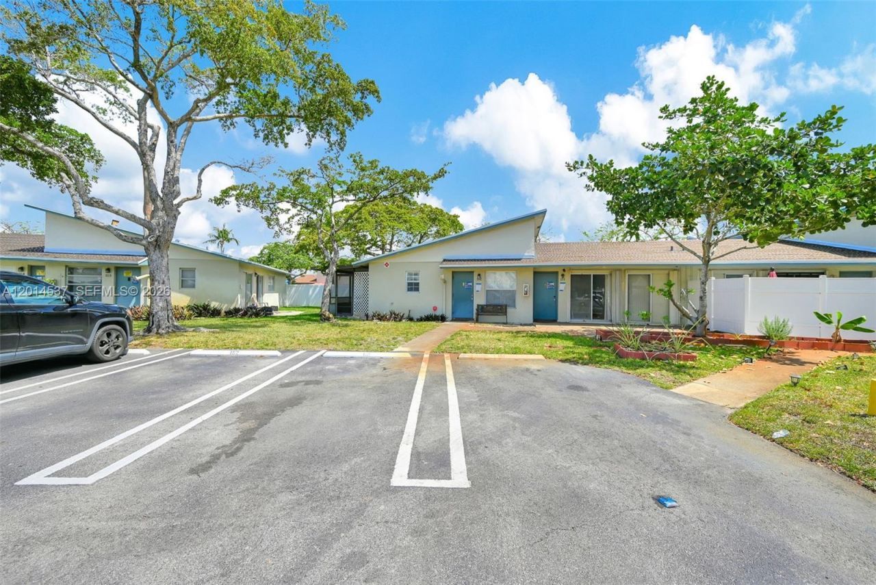 3001 NW 4th Ter , Unit 151, Pompano Beach, FL 33064 Photo