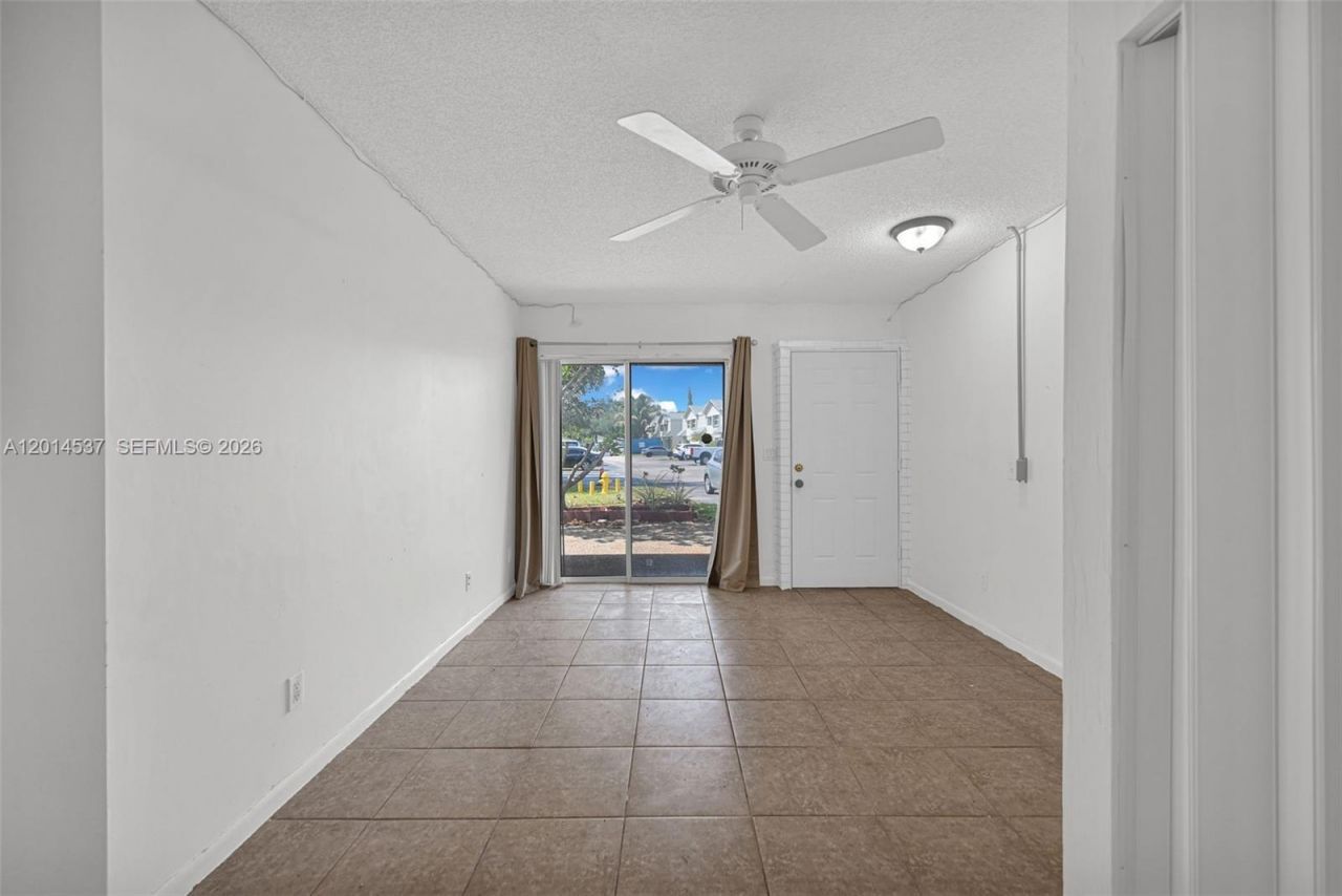 3001 NW 4th Ter, Unit 151, Pompano Beach, FL 33064 Photo