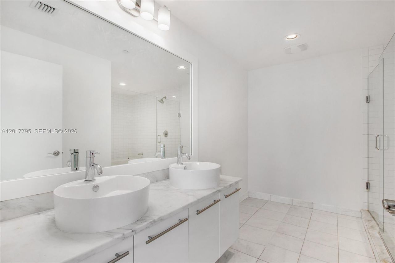 888 Biscayne Blvd, Unit 2705, Miami, FL 33132 Photo